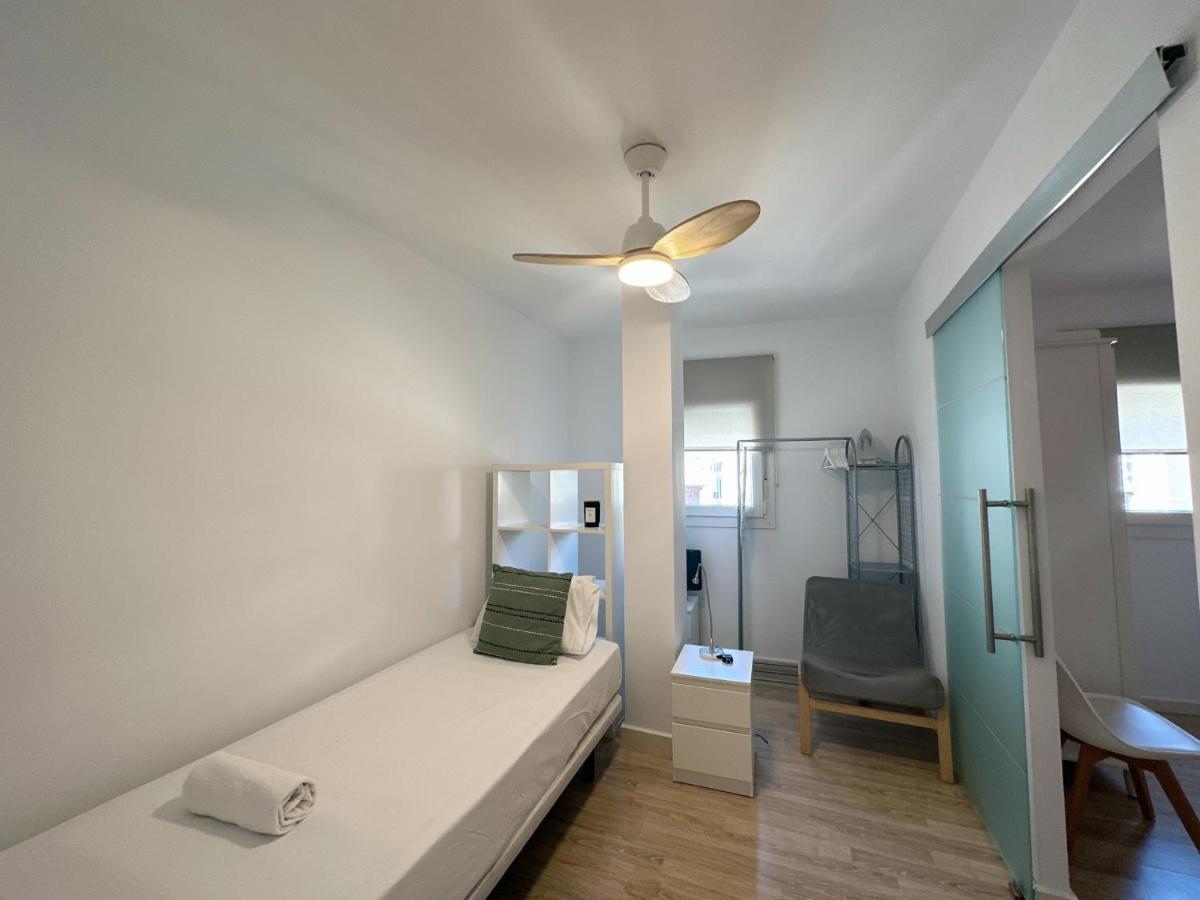 Santa Lucia 2 Bedrooms Apartment Малага Экстерьер фото